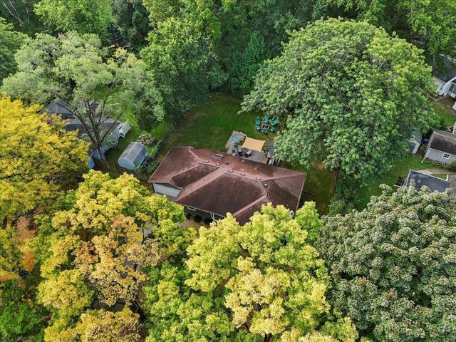 5133 Tomahawk Trail, Madison, WI 53705