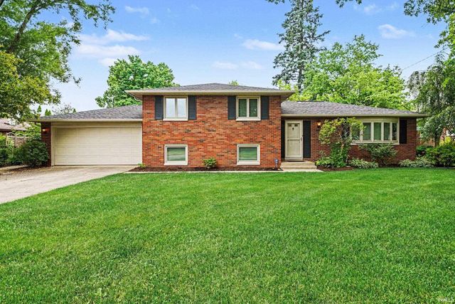 2009 Scottswood Circle, South Bend, IN 46617