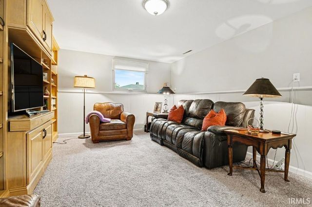 2009 Scottswood Circle, South Bend, IN 46617