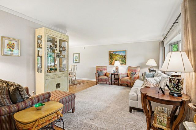 2009 Scottswood Circle, South Bend, IN 46617