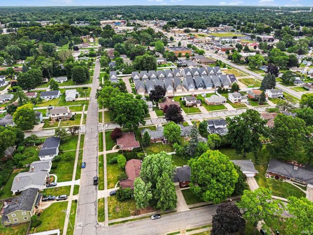 2009 Scottswood Circle, South Bend, IN 46617