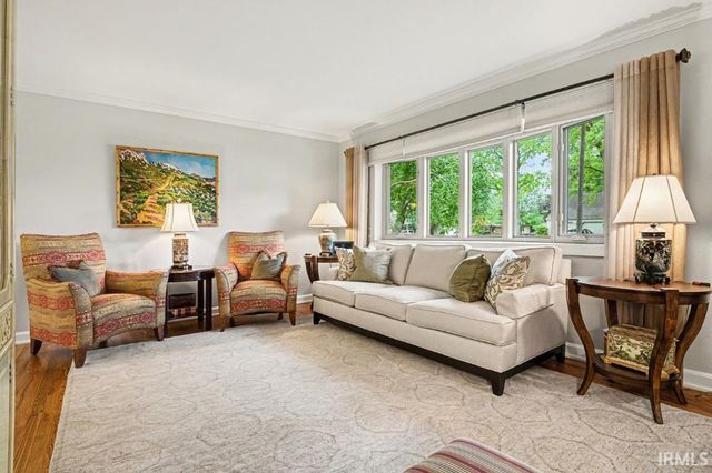 2009 Scottswood Circle, South Bend, IN 46617