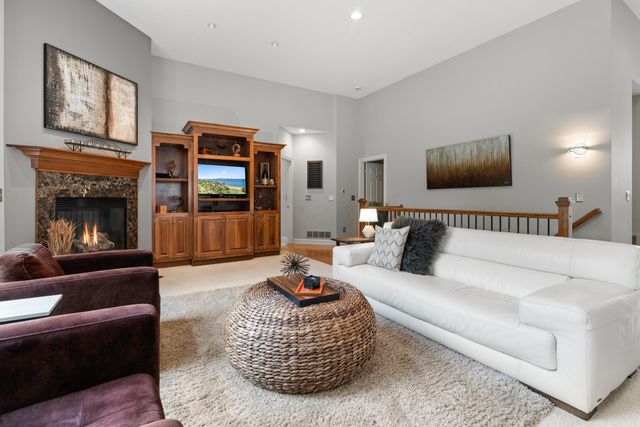 5295 Royal County Down, Westerville, OH 43082