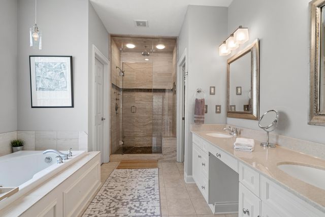 5295 Royal County Down, Westerville, OH 43082