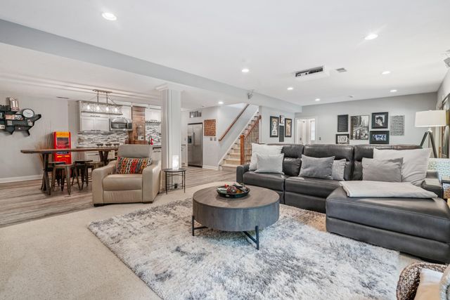 5295 Royal County Down, Westerville, OH 43082