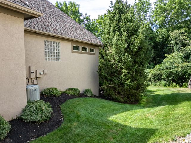 5295 Royal County Down, Westerville, OH 43082