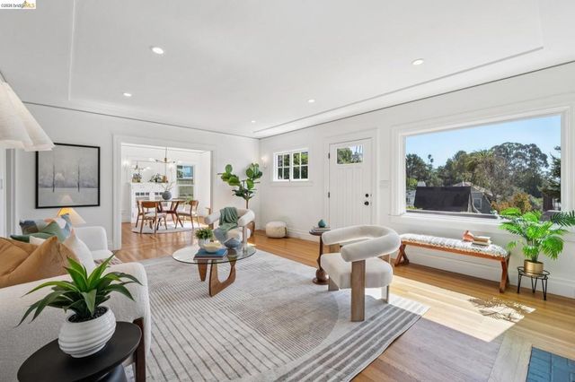 1909 San Antonio AVE, Berkeley, CA 94707