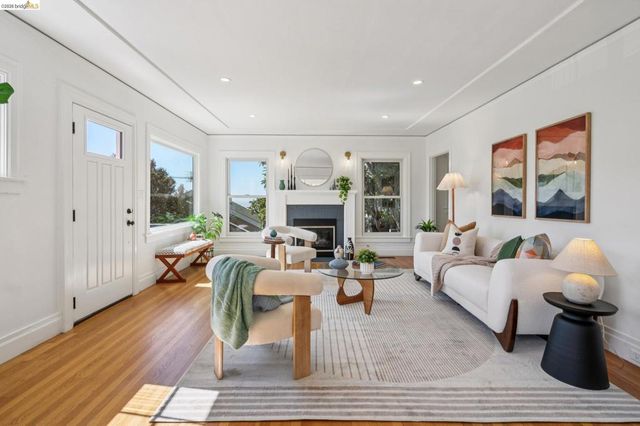 1909 San Antonio AVE, Berkeley, CA 94707