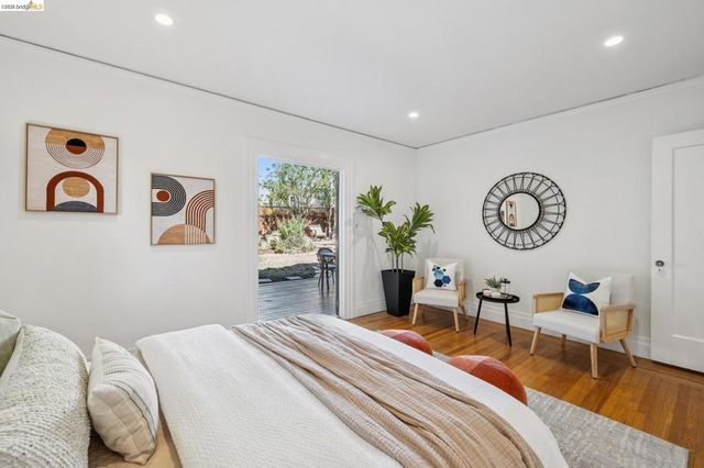 1909 San Antonio AVE, Berkeley, CA 94707