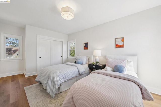 1909 San Antonio AVE, Berkeley, CA 94707