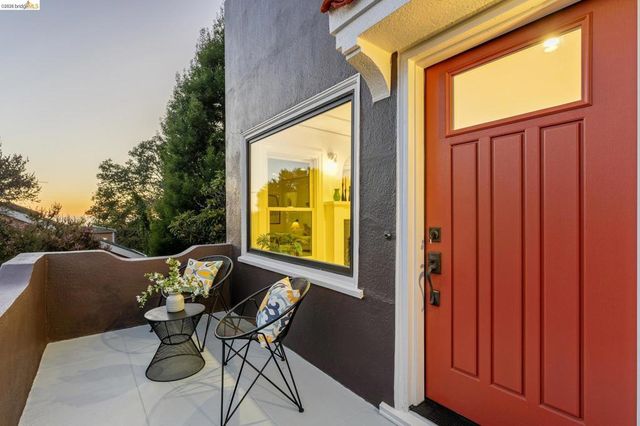 1909 San Antonio AVE, Berkeley, CA 94707