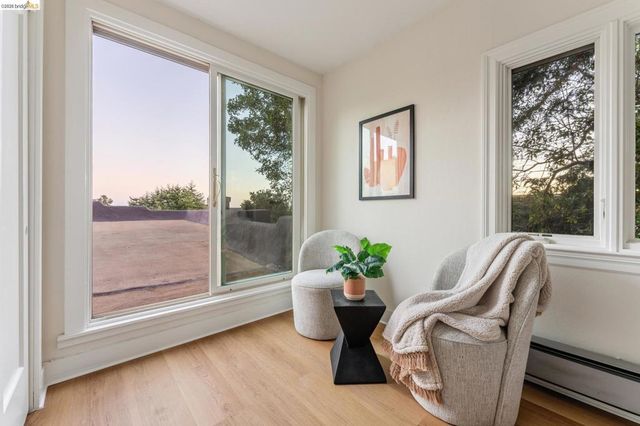 1909 San Antonio AVE, Berkeley, CA 94707
