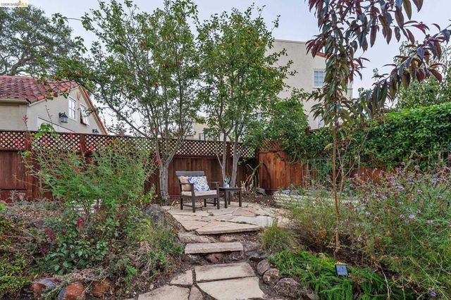 1909 San Antonio AVE, Berkeley, CA 94707