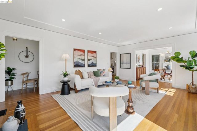 1909 San Antonio AVE, Berkeley, CA 94707