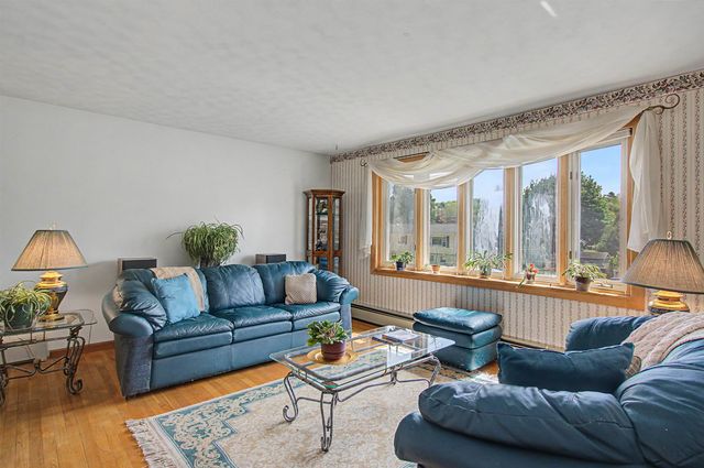 16 Colbert Street, Essex Junction, VT 05452