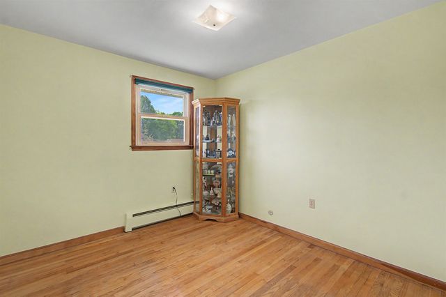 16 Colbert Street, Essex Junction, VT 05452