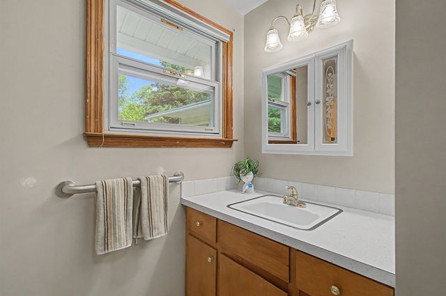 16 Colbert Street, Essex Junction, VT 05452