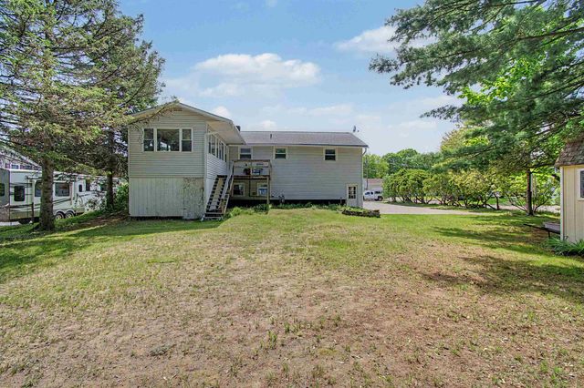 16 Colbert Street, Essex Junction, VT 05452