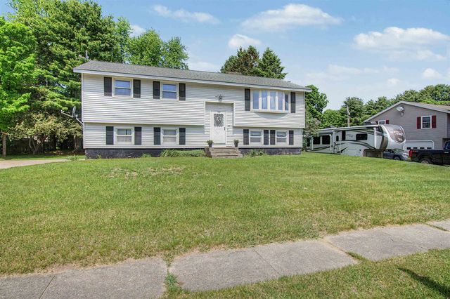 16 Colbert Street, Essex Junction, VT 05452