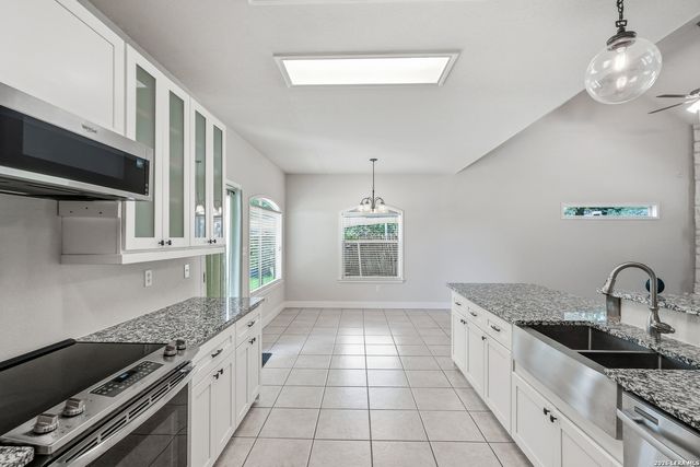 1620 Point Vw, Spring Branch, TX 78070