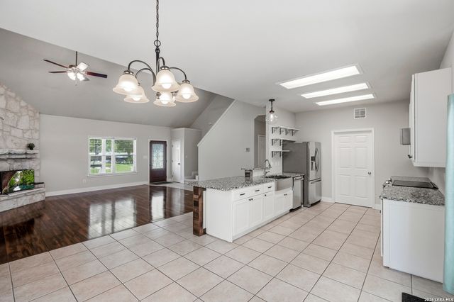 1620 Point Vw, Spring Branch, TX 78070