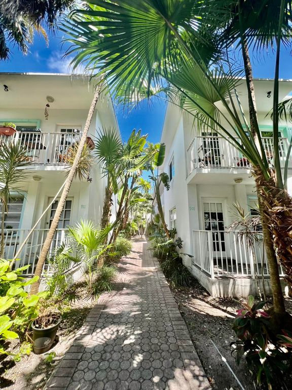 901 Meridian Avenue 103, Miami Beach, FL 33139