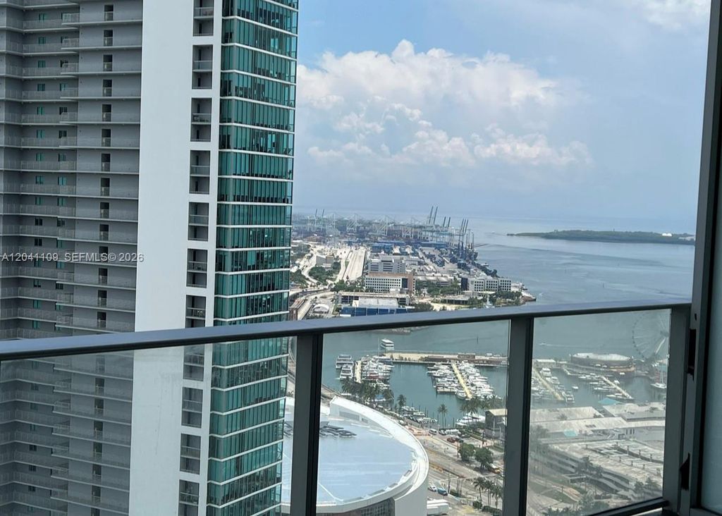 851 NE 1st Ave 3803, Miami, FL 33132