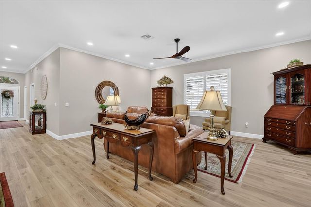 32 HICKORY HEAD HAMMOCK, The Villages, FL 32159