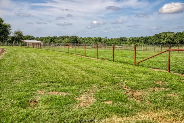 18581 William Penn Road, Washington, TX 77880