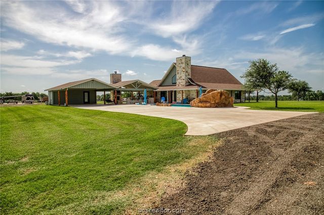 18581 William Penn Road, Washington, TX 77880