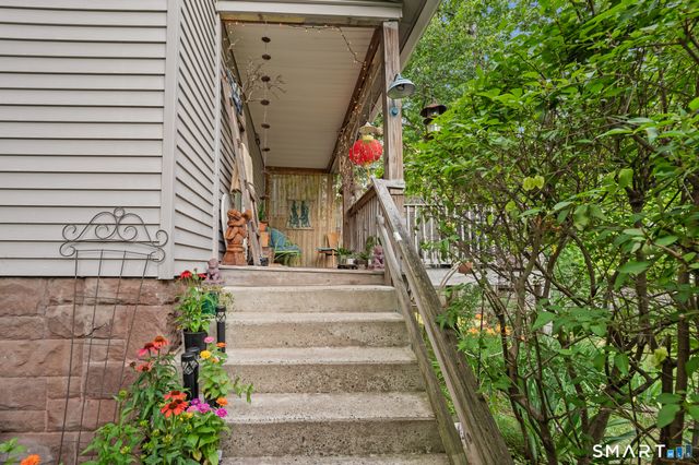 598 High Street, Middletown, CT 06457