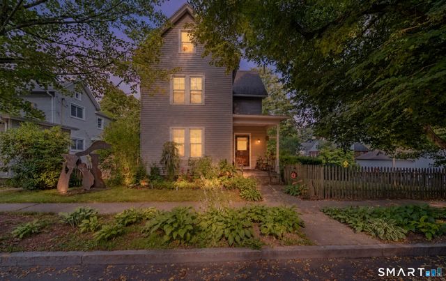 598 High Street, Middletown, CT 06457