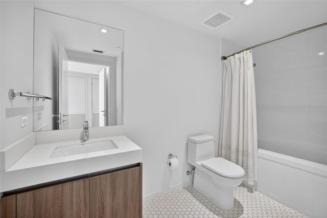 401 N Birch Road 600, Fort Lauderdale, FL 33304