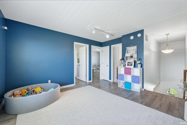 8834 Shearwater Pass, Fort Wayne, IN 46825