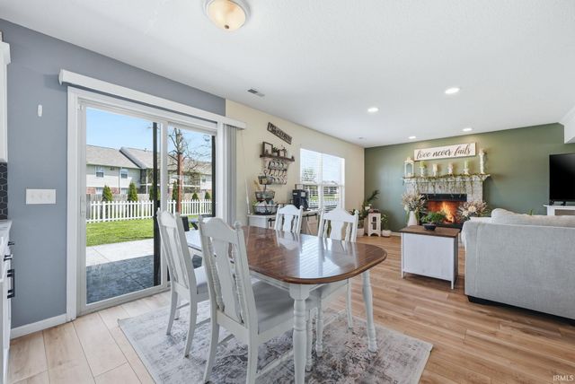 8834 Shearwater Pass, Fort Wayne, IN 46825