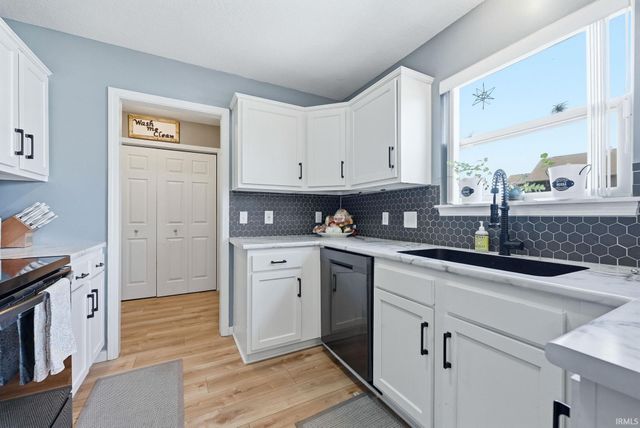 8834 Shearwater Pass, Fort Wayne, IN 46825