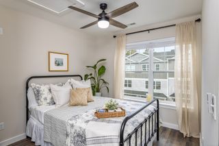 94 North Bridebrook Road 104, East Lyme, CT 06357