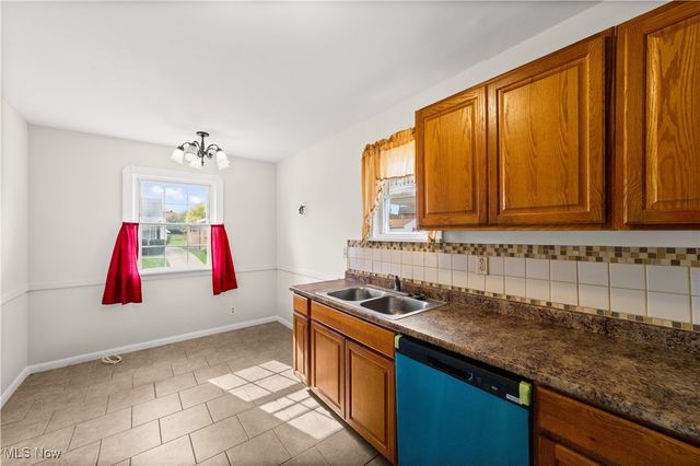 11813 Willard Avenue, Garfield Heights, OH 44125