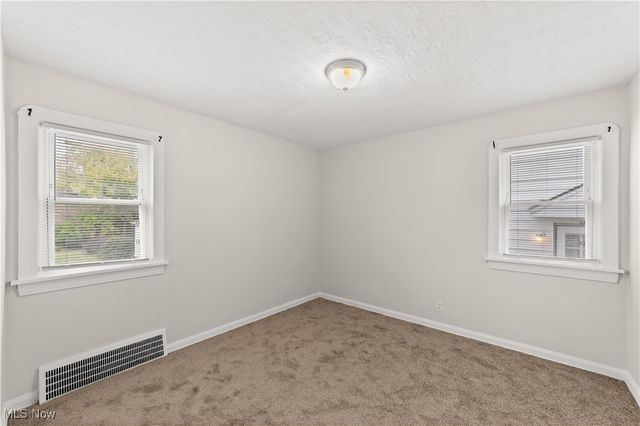 11813 Willard Avenue, Garfield Heights, OH 44125