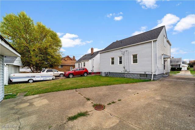 11813 Willard Avenue, Garfield Heights, OH 44125