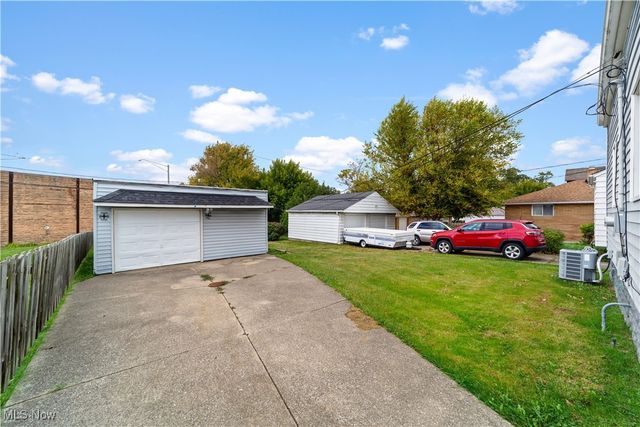 11813 Willard Avenue, Garfield Heights, OH 44125