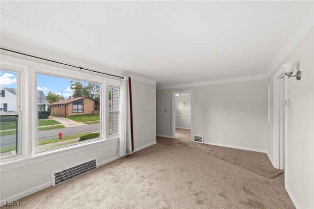 11813 Willard Avenue, Garfield Heights, OH 44125