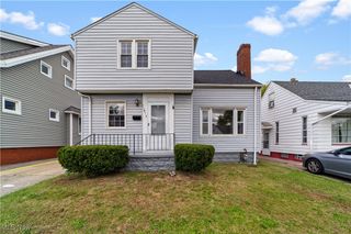 11813 Willard Avenue, Garfield Heights, OH 44125