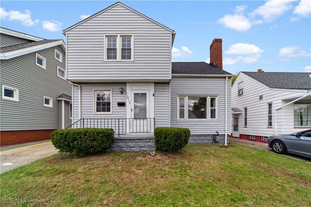 11813 Willard Avenue, Garfield Heights, OH 44125
