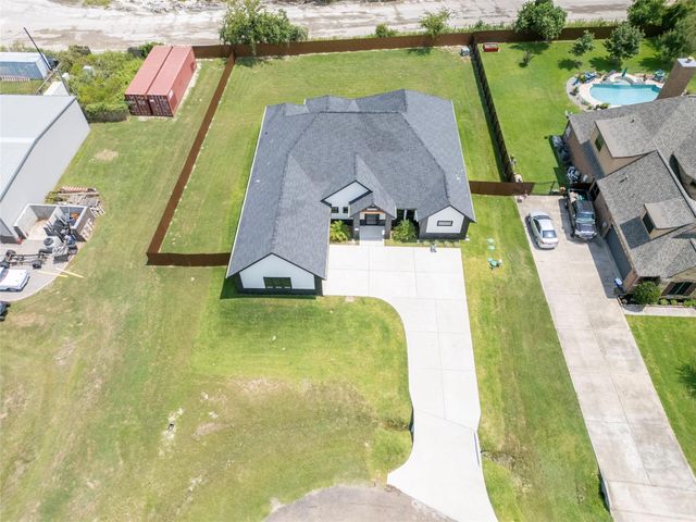 13526 Whispering Sage Drive, Hockley, TX 77447