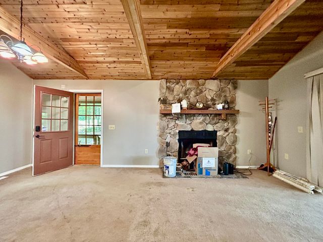 302 Lakeview Avenue, Burnside, KY 42519