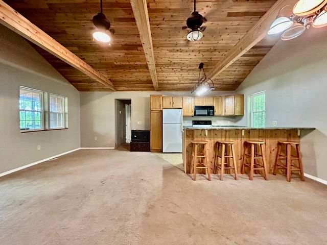 302 Lakeview Avenue, Burnside, KY 42519