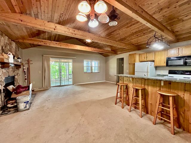 302 Lakeview Avenue, Burnside, KY 42519
