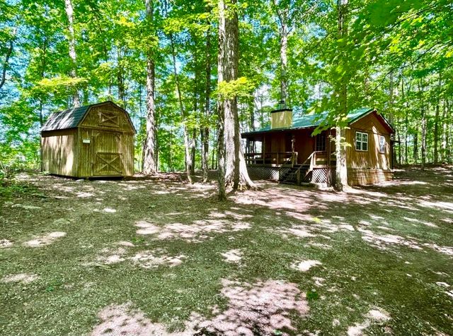 302 Lakeview Avenue, Burnside, KY 42519