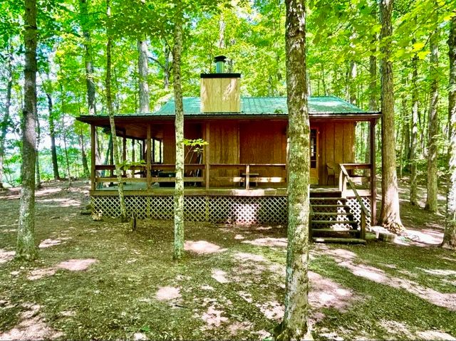 302 Lakeview Avenue, Burnside, KY 42519